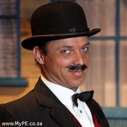 Anton Steyn as Ali Hakim