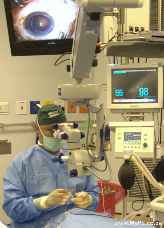 Dr Hiron Kettledas Dr Hiron Kettledas