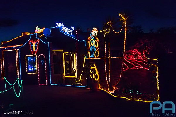 Christmas Light display in Rowan Street, Rowallan Park