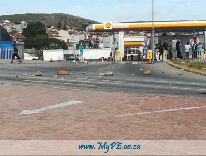 Cleary Park Looters
