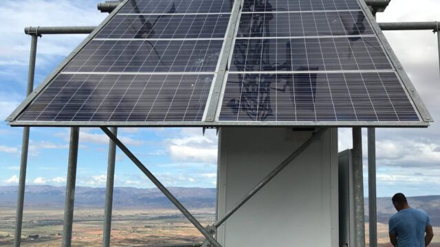 1000_Straton_Solar_High_Site_Solar_Panel_Detail