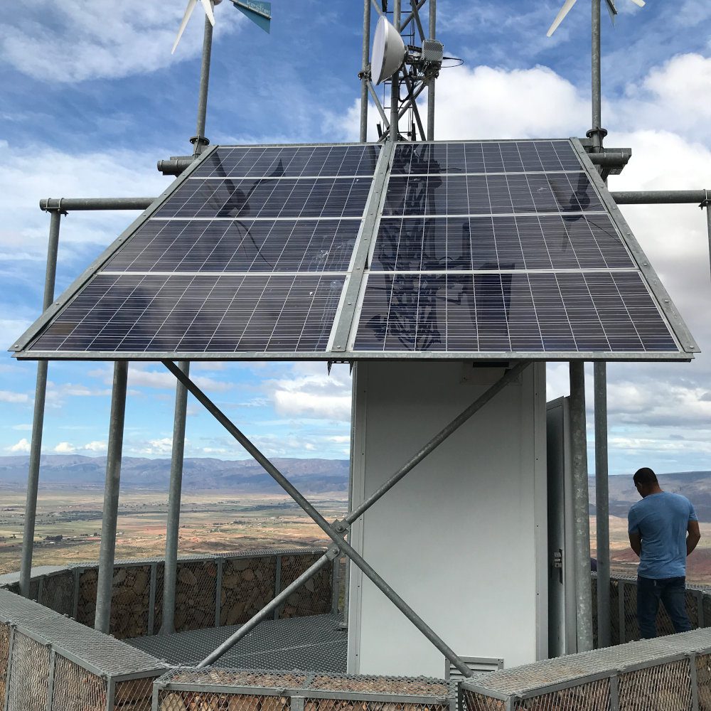 1000_Straton_Solar_High_Site_Solar_Panel_Detail