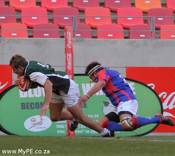 Port Elizabeth Dishes up Entertaining Running Rugby