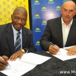 Mvuyo Tom
